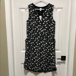 GAP |Black & White | Floral|Carnations| Sleeveless |Mini Dress | Size XS